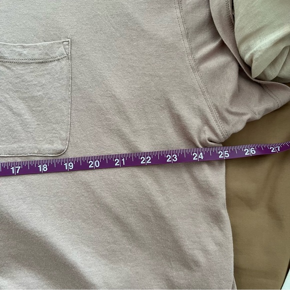 Old Navy Oversized Cropped Pocket T-Shirt in Mollusk - Picture 5 of 12